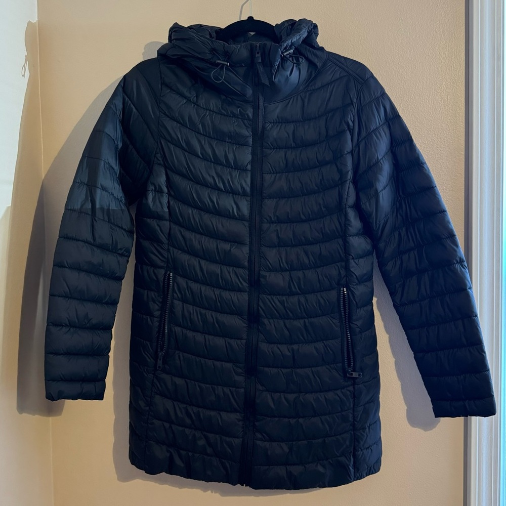 GAP Upcycled Petite Black Puffer Jacket